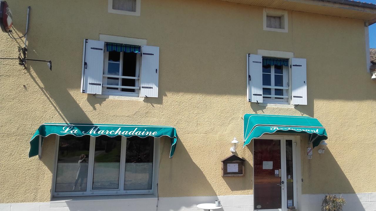 Auberge La Marchadaine Montrollet Εξωτερικό φωτογραφία